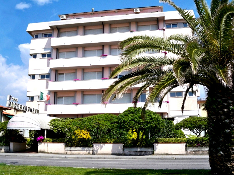 Hotel A Marina di Pietrasanta, Hotel Ambasciatori