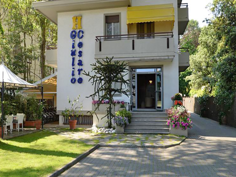 hotel tre stelle marina di massa, Hotel Giulio Cesare