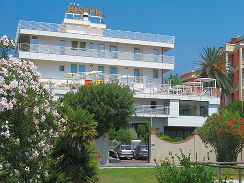 Hotel a Marina di Pietrasanta, Hotel Joseph