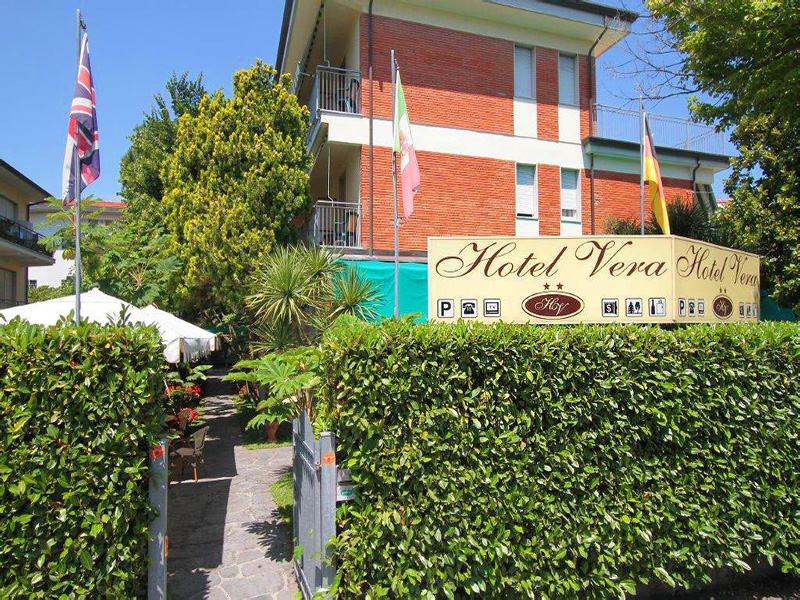 Hotel a Marina di Massa, Hotel Vera