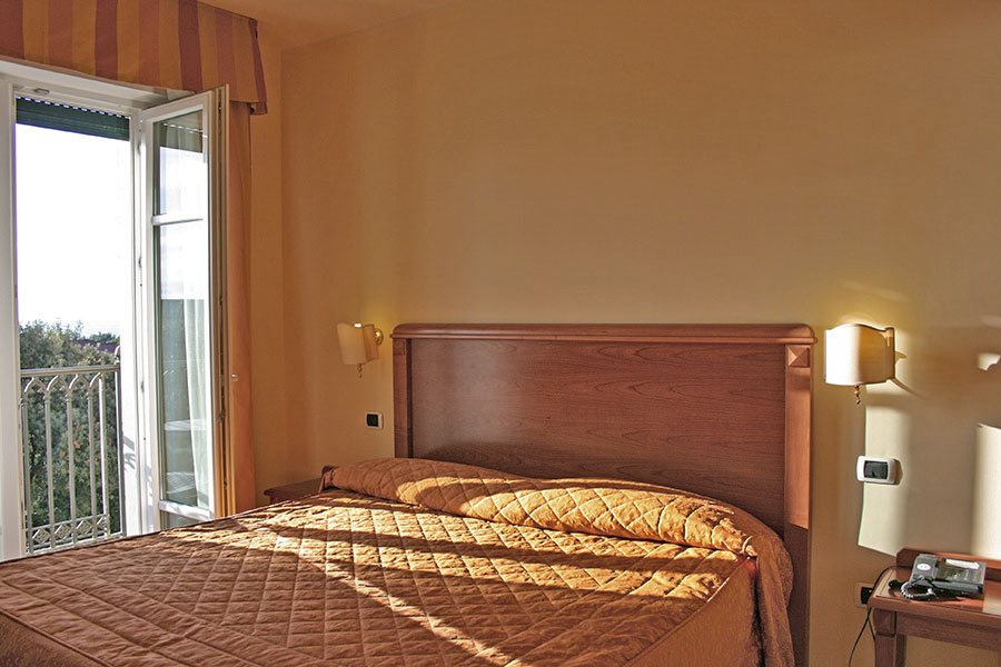 Camera matrimoniale hotel Villa Ombrosa a Marina di Pietrasanta