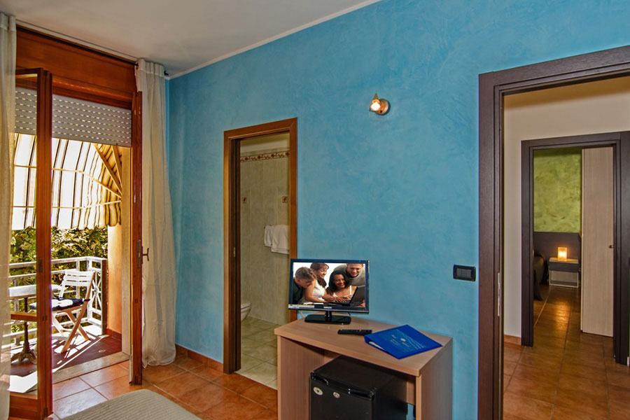 hotel a Marina di Massa, camera hotel Gabrini