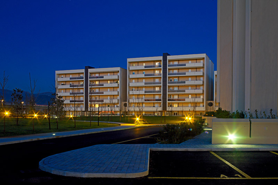 Vista notturna esterno 03 appartamenti Viareggio Cod 1352