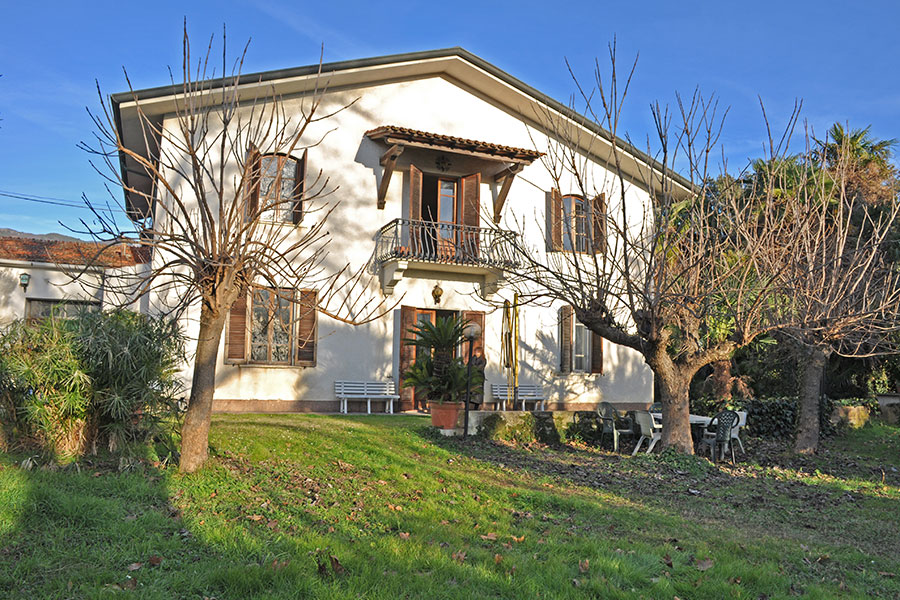 Casa in Versilia - Bifamiliare in vendita a Pietrasanta