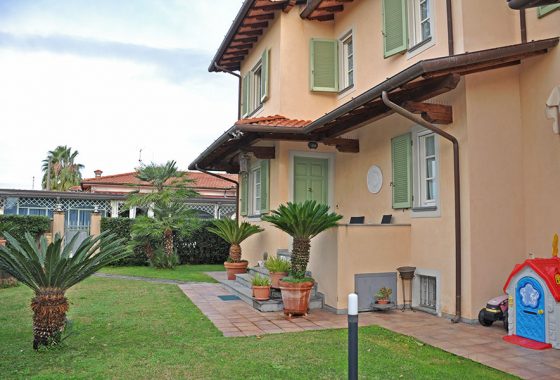 ville in versilia, villa in vendita nella campagna di Seravezza